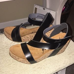 Worn one time. Their a too big on me.